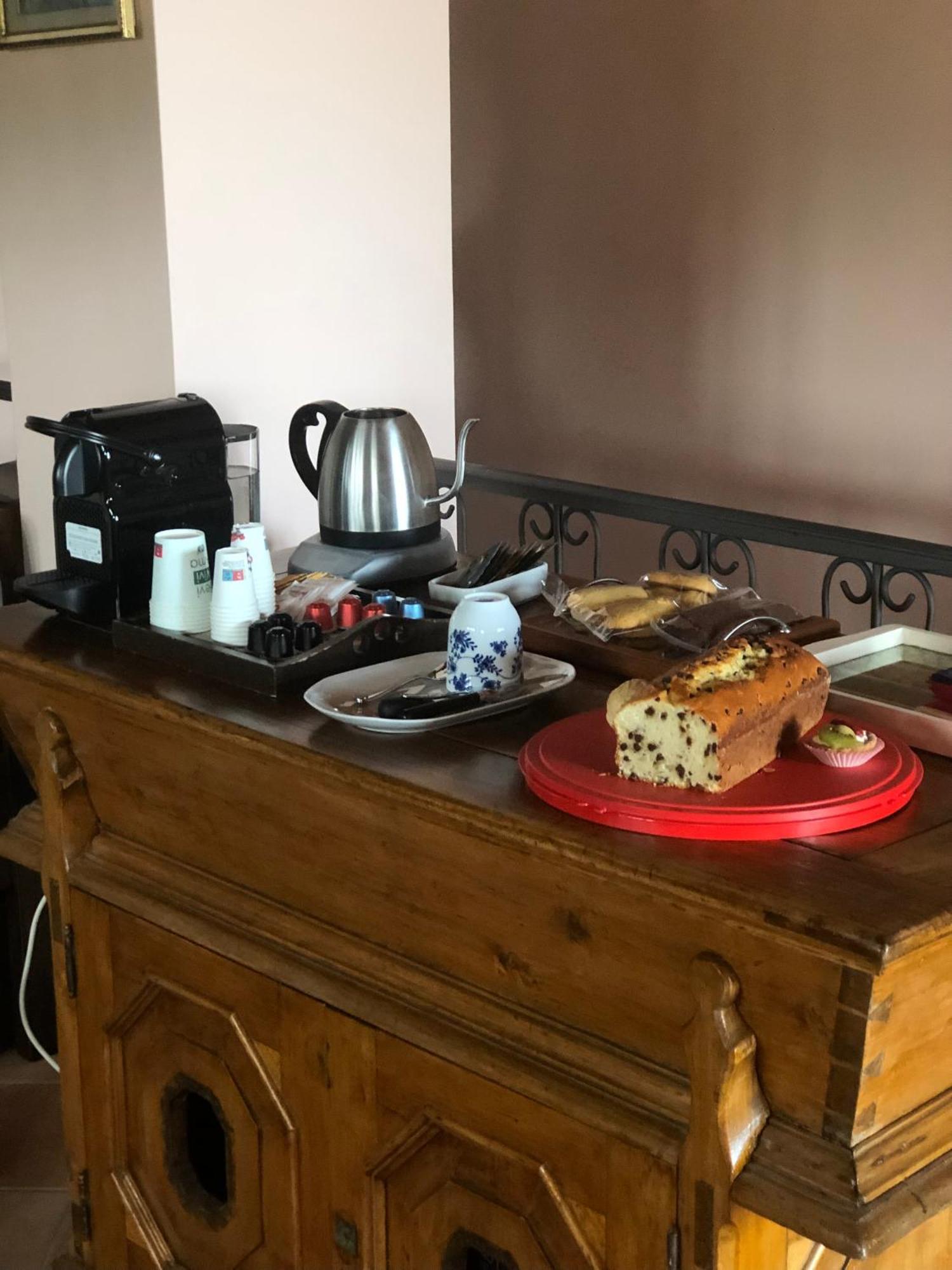B&B La Rosa Salernes Extérieur photo