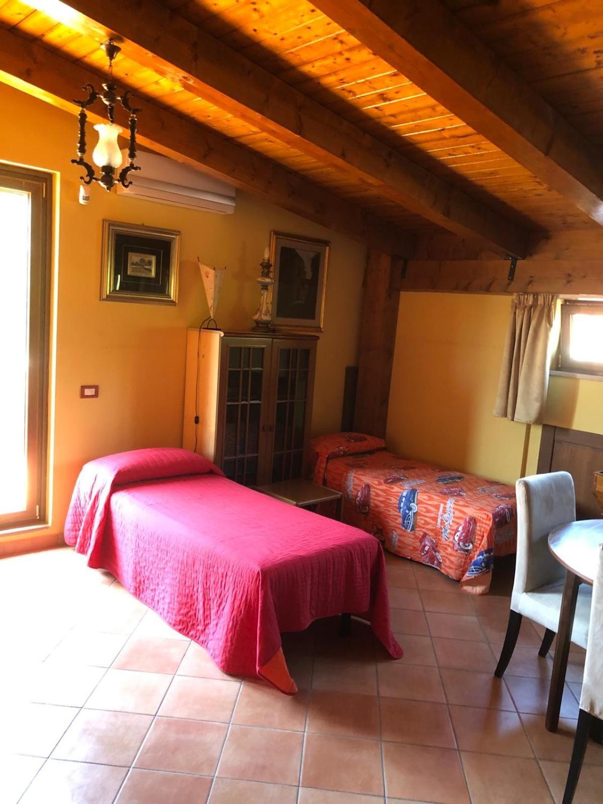 B&B La Rosa Salernes Extérieur photo